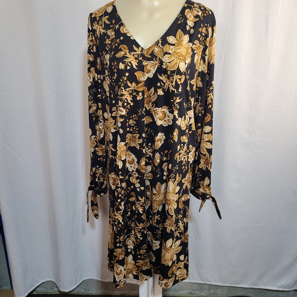 Skye's The Limit DressElegant Black Gold Floral Dress Tie Sleeve Medium
